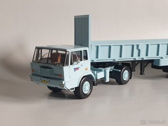 Tatra 813 1:43 - 3