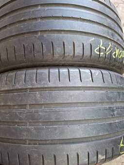 245/40R17 - 3