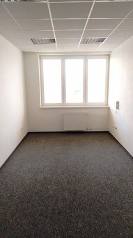 Kancelársky priestor 3x 18,5m² v Ružinove - 3
