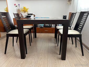 Jedálenský set, stol a 4 stolicky - 3