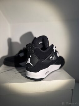 Jordan 4 white thunder - 3