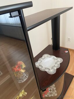Skrinka pod televízor - 3