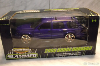 1:18 Dodge Durango - 3