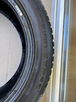 Nokian Seasonproof 1 215/55 R17 98w. Skoro nové Iba 1 kus - 3