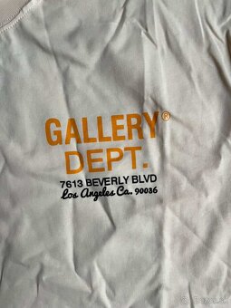 2x gallery debt tričko 2x essentials tričko - 3