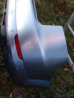 Predám zadný nárazník na Ford Mondeo Mk4 - 3