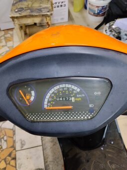 Peugeot V-Clic 50 ccm - 3