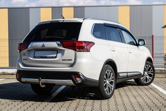 Mitsubishi Outlander 2.2 DI-D, 4X4, AT/6. 110kW - 3