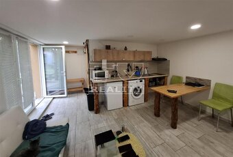 Netradičný jednoizbový dom ako alternatíva k bytu –... - 3