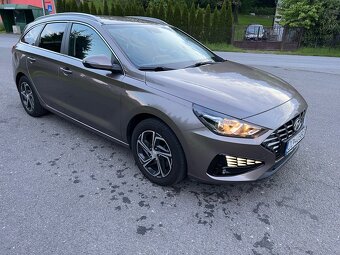 Hyundai i30 CW 1.6 CRDi Family - 3