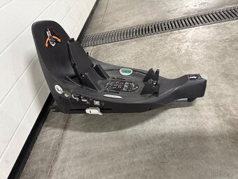 Cybex zakladna na autosedacku - 3