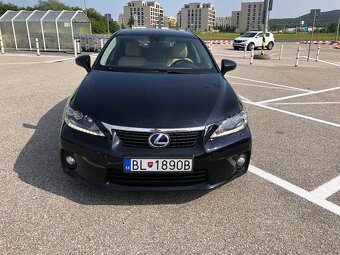 Predam Lexus CT 200h - 3