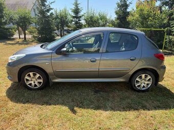 Peugeot 206+ - 3