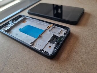 Predám nové displeje na Samsung Galaxy - 3