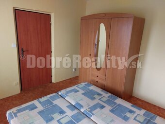 PRENÁJOM: 1 IZBOVÝ BYT S BALKÓNOM A LOGGIOU, SLNEČNÁ ULICA - 3
