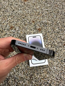 IPhone 14 Pro - baterie 100% - 3