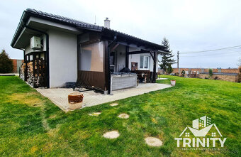 Na predaj nádherný 3-izbový dom so zastrešenou terasou v obc - 3