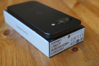 Google Pixel 9a Black 128Gb - 3