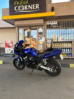 Yamaha fazer 600 - 3