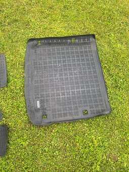 VW Touareg 7L Gumené rohože - 3