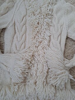 Svetrík elegantný - 3