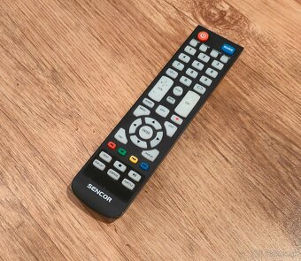 Televízor LCD Sencor SLE 2471TCS - ako nový - 3