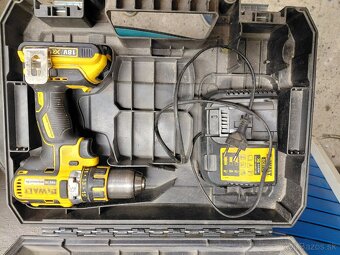 Predam akuvŕtačku zn. Dewalt ZLAVA - 3