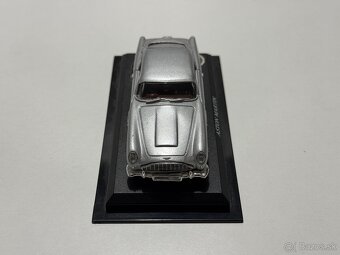 Aston Martin DB5 - James Bond model auta (1:43) - 3
