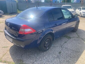 Renault Megane 1.4i 71kw sedan - 3