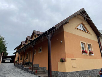 EXKLUZÍVNE NA PREDAJ RODINNÝ DOM V ŽAKOVCIACH - 3