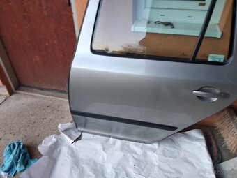 Octavia 2 kombi r.v.2006 dvere zadne ľave - 3