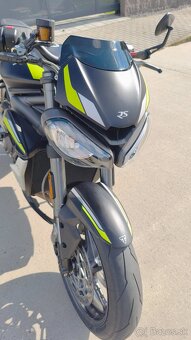 Triumph Street Triple 765 RS r. 2021 - 3