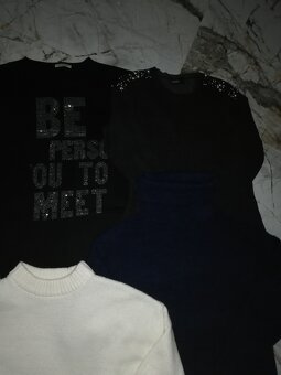 Dámske svetre, mikiny, tričká veľkosť L - 3