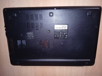 Acer Aspire E15 plasty a LCD DIELY - 3