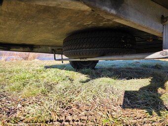 Obytný príves Adria Prima 330 - Predstan, kurenie - 3