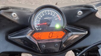 Honda CBR125R 2012 - 3