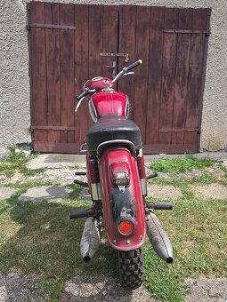 Jawa 250 - 3