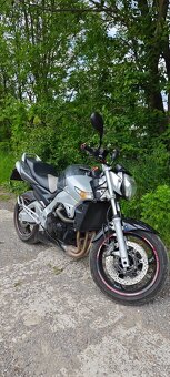 Suzuki gsr 600 - 3