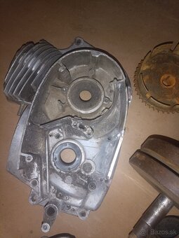 Predám motor na jawu 250 353 - 3