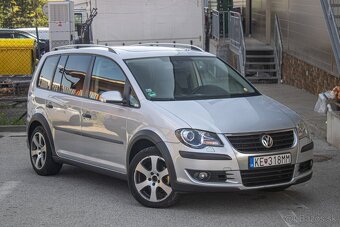 Volkswagen Touran Cross 2.0 TDI Webasto 7 miestne - 3