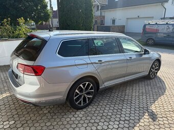 Volkswagen Passat Variant 2.0 TDI Elegance 84.500 KM - 3
