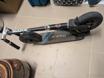 Skladacia kolobežka Razor A5 Air - 3