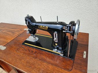 Šijací stroj - 3