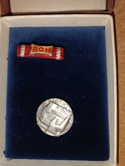 Predám odznaky ssr - 3