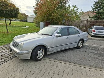 Mercedes e - 3