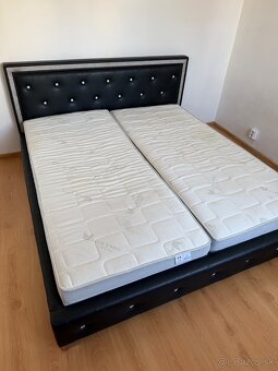 Manželská posteľ - 3