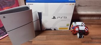 PlayStation 5 Slim - 3