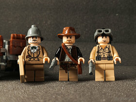 LEGO Indiana Jones 7620 Motocyklová naháňačka - 3
