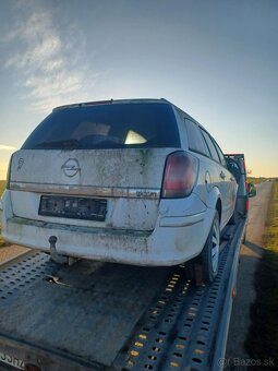 Rozpredám Opel Astra H Sedan 1.7CDTi 74kw M6 2008 - 3