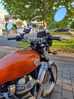 Royal Enfield Interceptor 650 - 3